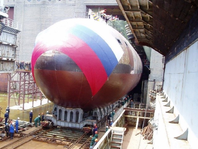 Нерпа_спуск на воду.jpg